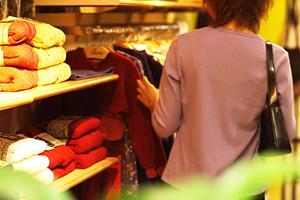 古着屋さんの楽しみ方とコツ：ユニークなファッションを手に入れる秘訣